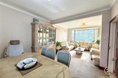 undefined, Thorncliffe Road, SOUTHALL UB2