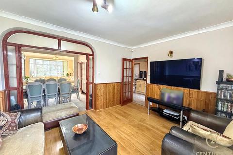 undefined, Thorncliffe Road, SOUTHALL UB2