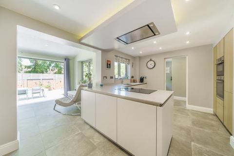 undefined, The Orchard, Lightwater GU18