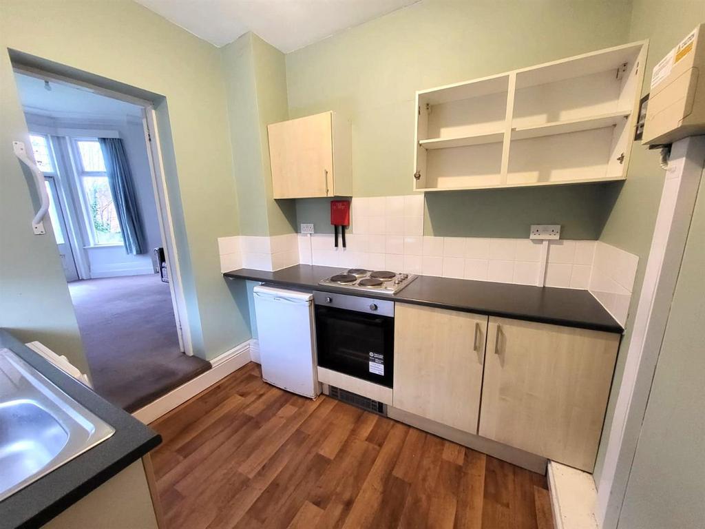 Kitchen Pic 3