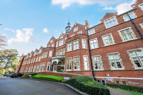 undefined, Lavender Close, Leatherhead, KT22