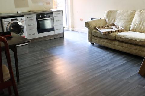 1 bedroom flat to rent, Uppingham Road, Leicester LE5
