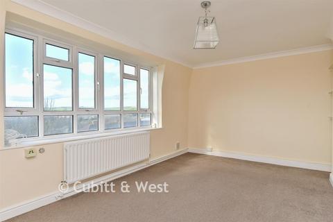 2 bedroom flat for sale, Chelwood Close, Brighton, East Sussex