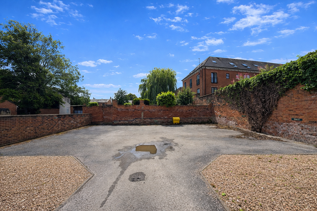 Dede T202603012000.png