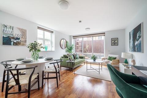 1 bedroom flat for sale, North Road, Brentford, TW8