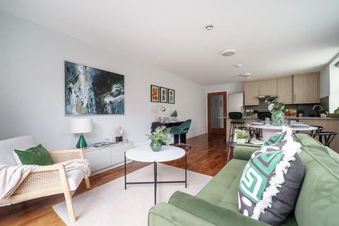 1 bedroom flat for sale, North Road, Brentford, TW8