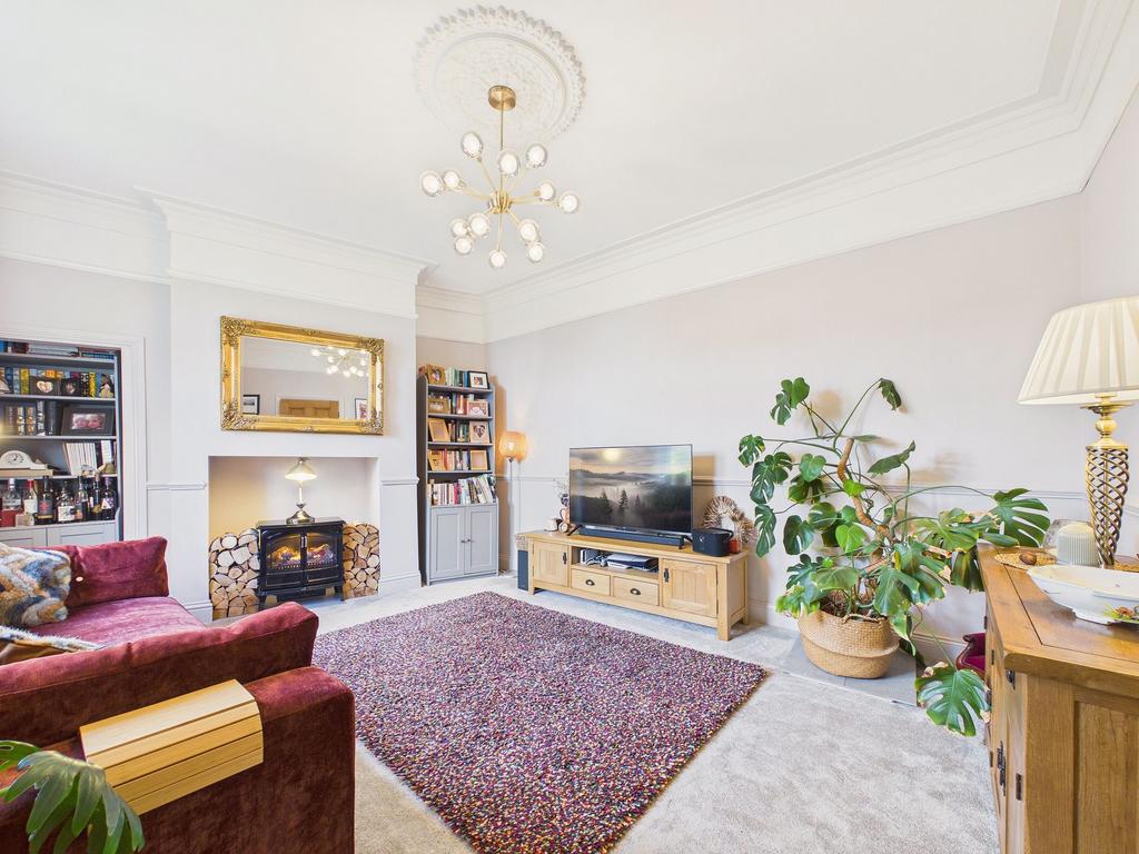 Formal Lounge