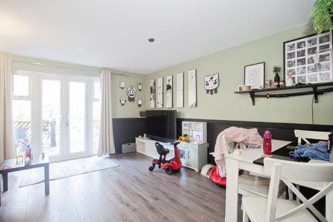 3 bedroom semi-detached house for sale, Sycamore Road, Manchester, M9