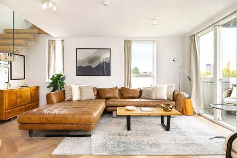 2 bedroom apartment to rent, Picasso Apartments, Notting Hill W10