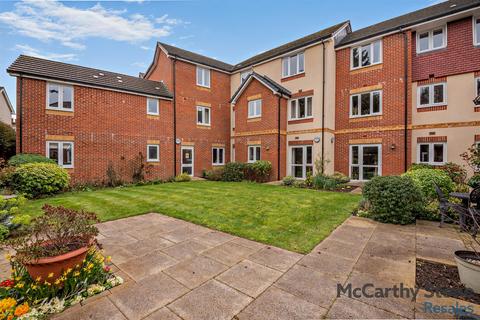 1 bedroom apartment for sale, Clover Leaf Court, Ackender Road, Alton