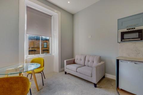 undefined, Southpark Avenue (Room 3), Hillhead, Glasgow, G12