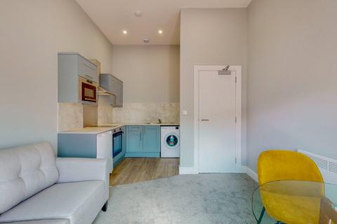 undefined, Southpark Avenue (Room 3), Hillhead, Glasgow, G12