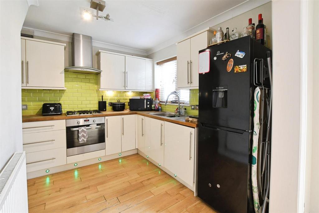 Fitted Kitchen