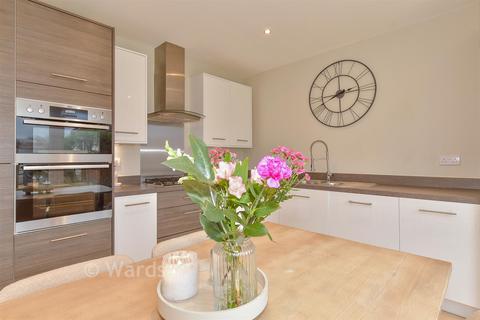 3 bedroom detached house for sale, Hoplands Road, Canterbury, Kent
