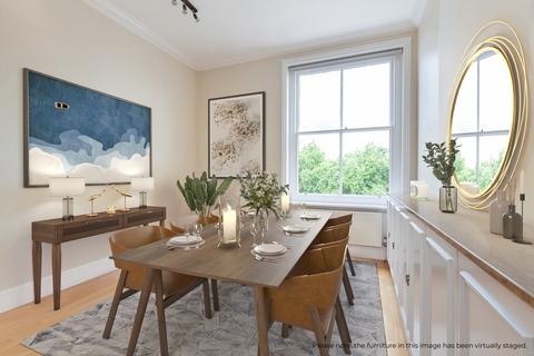 3 bedroom flat for sale, Old Court Place, London, W8