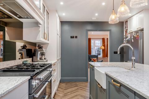 2 bedroom house for sale, Arbrook Lane, Esher, KT10