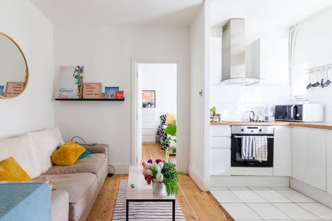 1 bedroom flat to rent, Clapham Road, Clapham North, London, SW9