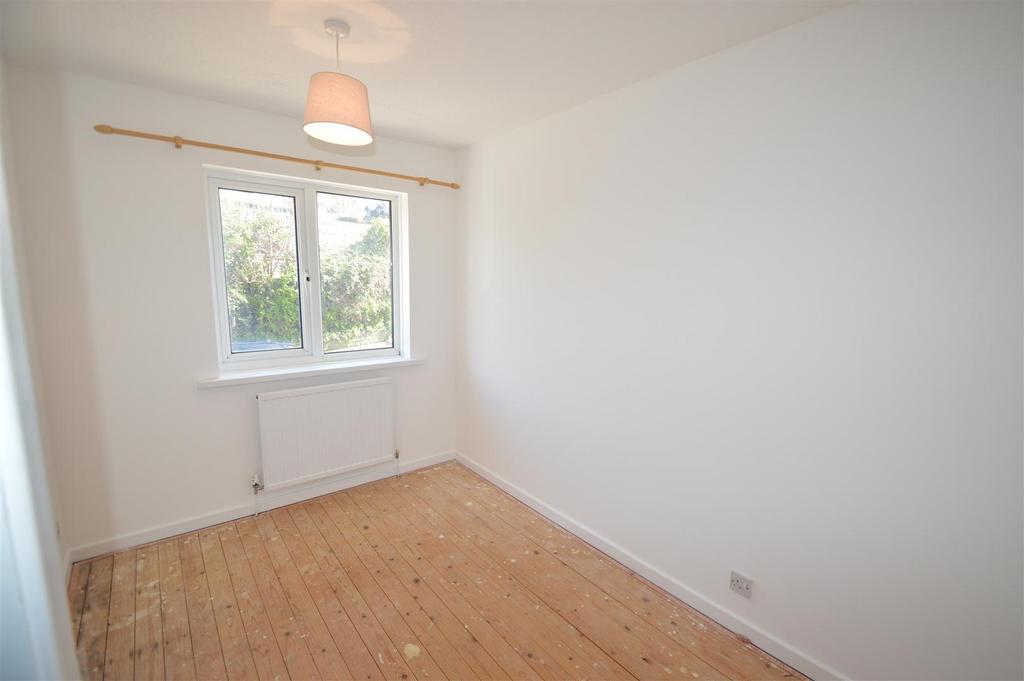 Bedroom 2 .JPG