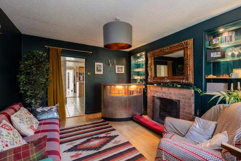 5 bedroom semi-detached house for sale, Swallow Street, Iver SL0