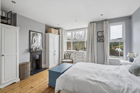 3 bedroom semi-detached house for sale, London Road, High Wycombe HP11