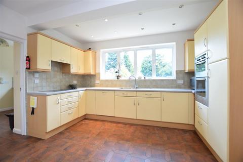 undefined, Champneys Close, Sutton SM2