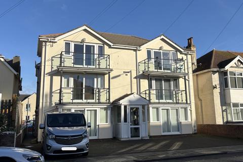 2 bedroom apartment to rent, Manor Road, Paignton, TQ3