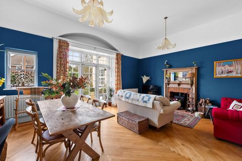 2 bedroom ground floor flat for sale, Wickham Road, Croydon CR0