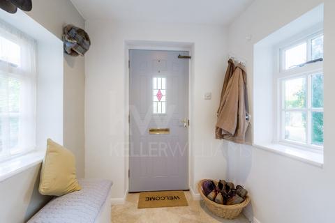 4 bedroom cottage for sale, Market Square, Hanslope, Buckinghamshire, MK19