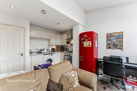 undefined, Eveline Road, Mitcham
