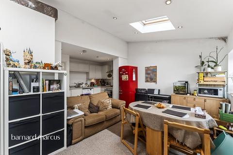undefined, Eveline Road, Mitcham
