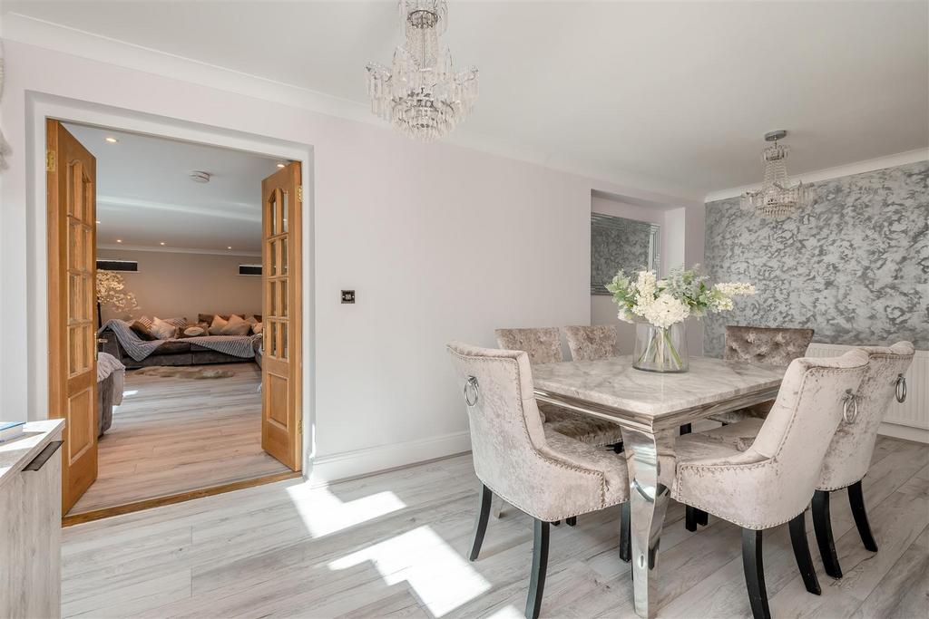 8656787-interior33.jpg