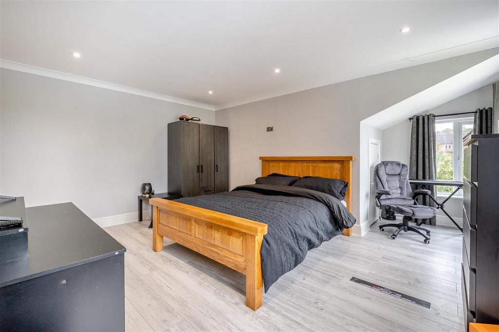 8656787-interior15.jpg