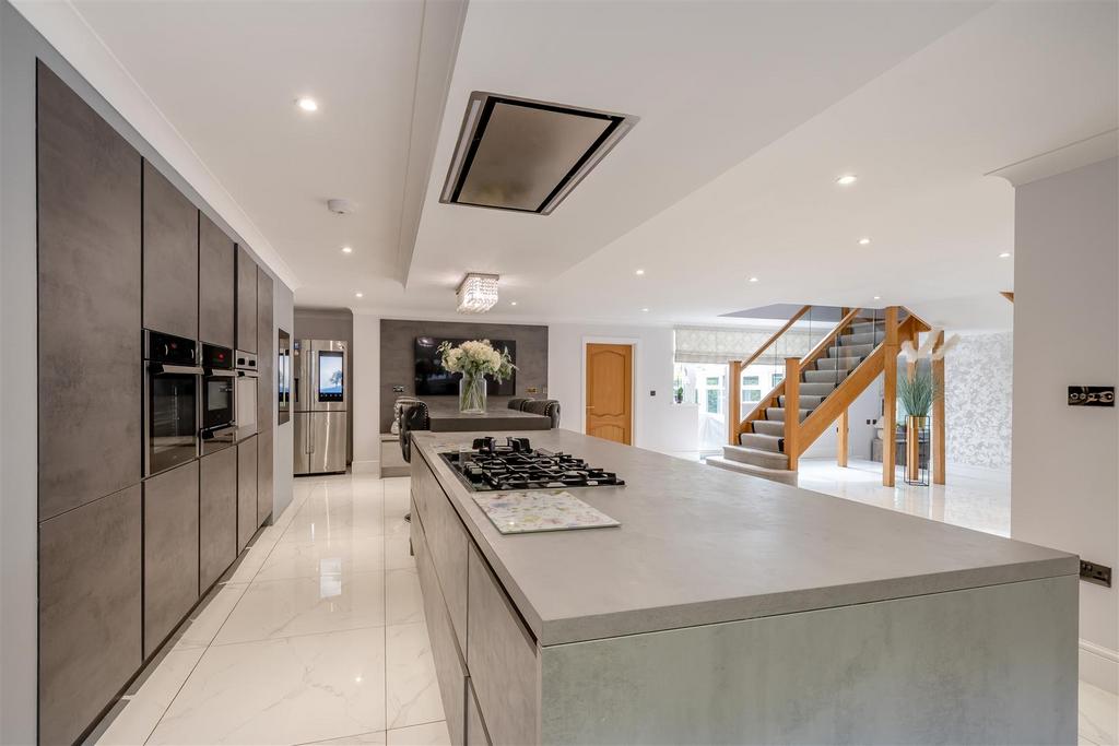 8656787-interior42.jpg
