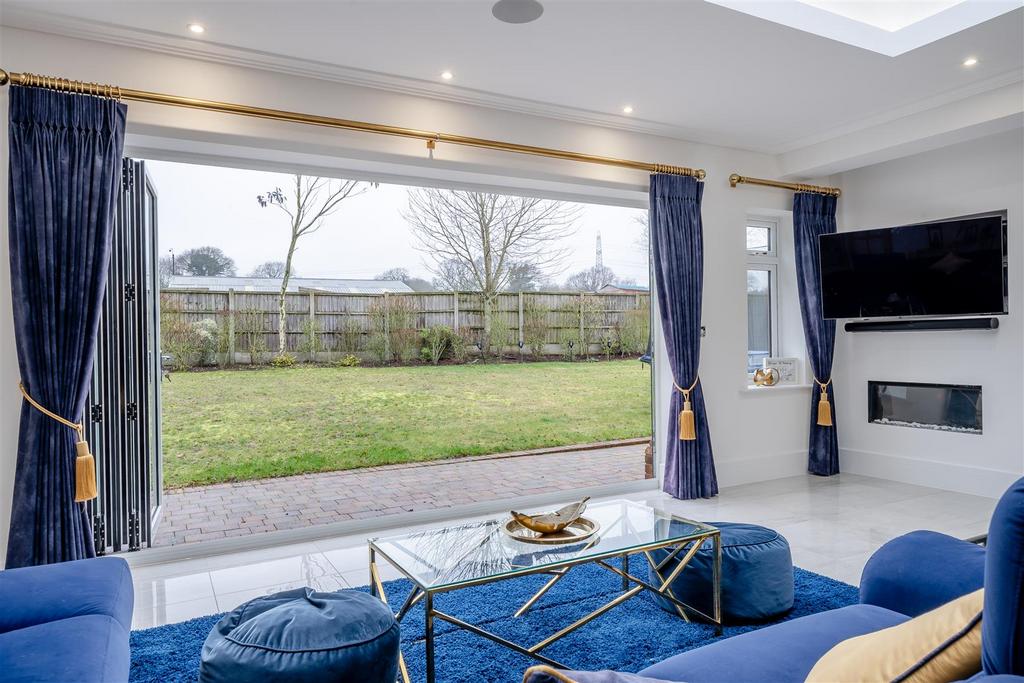 8677273-interior27.jpg