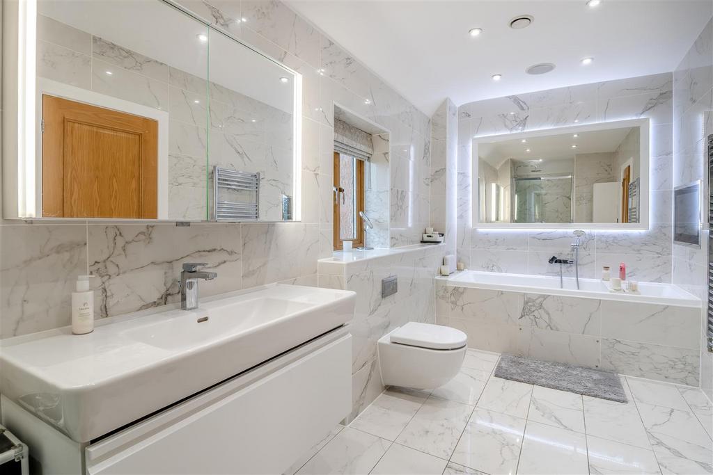 8677273-interior58.jpg