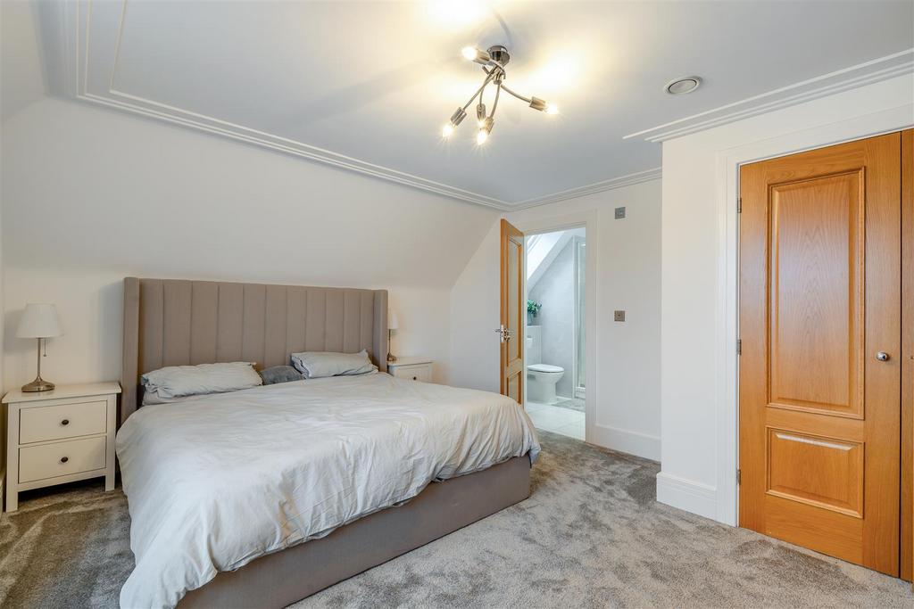 8677273-interior47.jpg