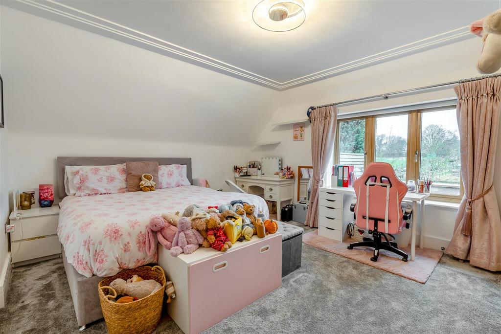 8677273-interior43.jpg