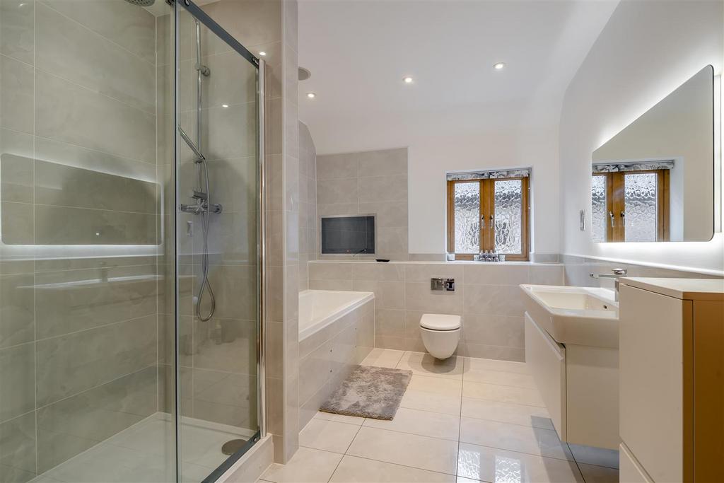 8677273-interior52.jpg