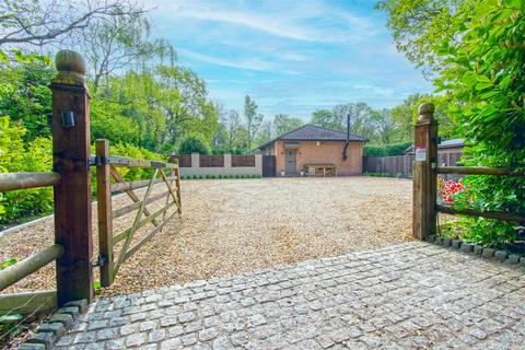 3 bedroom detached house for sale, Bourne Vale, Walsall WS9