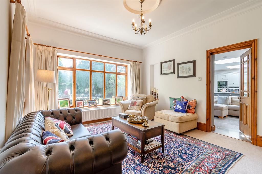 8639916-interior21.jpg