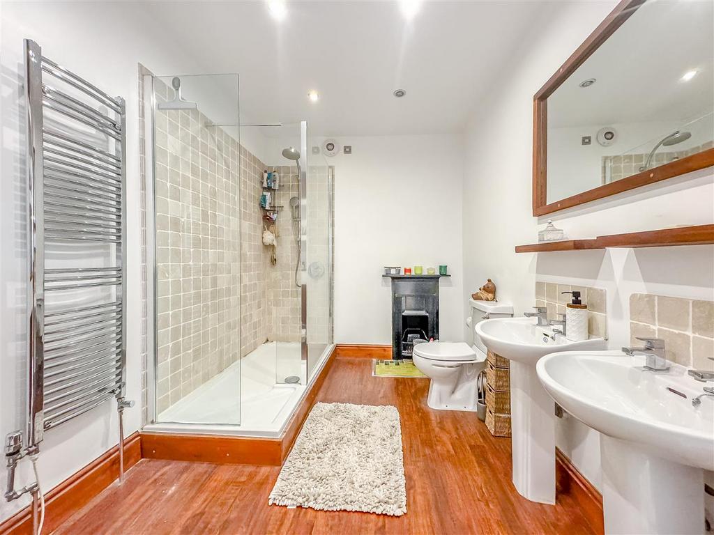 8639916-interior49.jpg