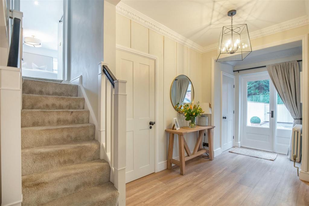 8625396-interior02.jpg