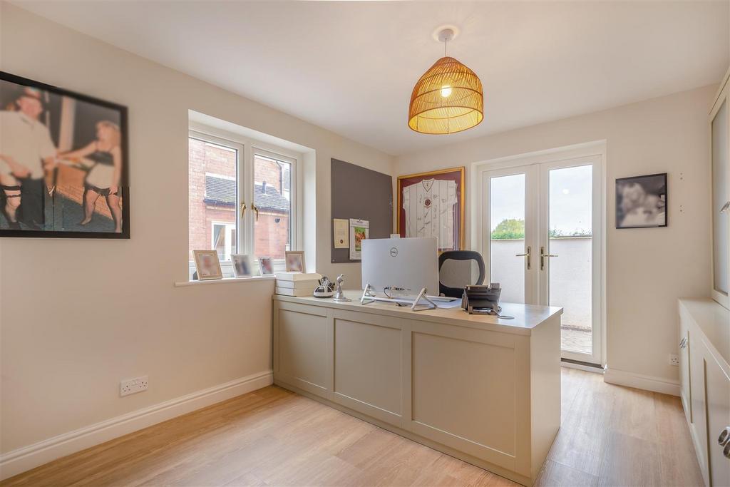 8625396-interior38.jpg