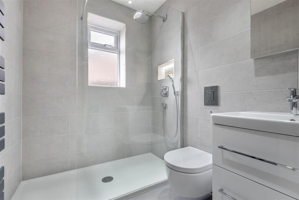 8596089-interior16.jpg