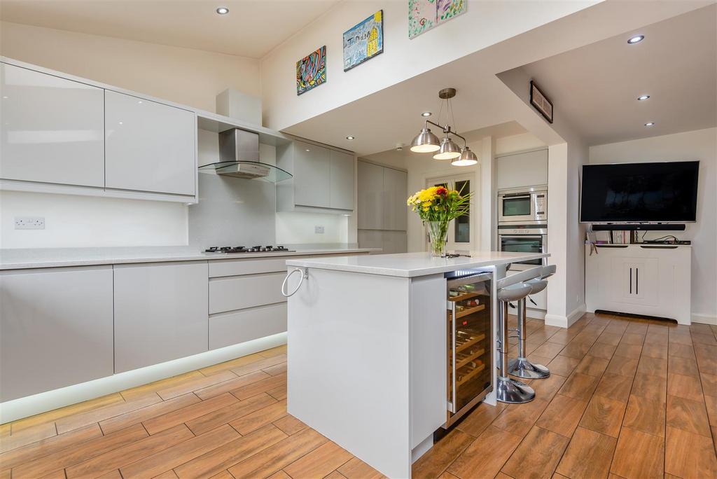 8596089-interior22.jpg