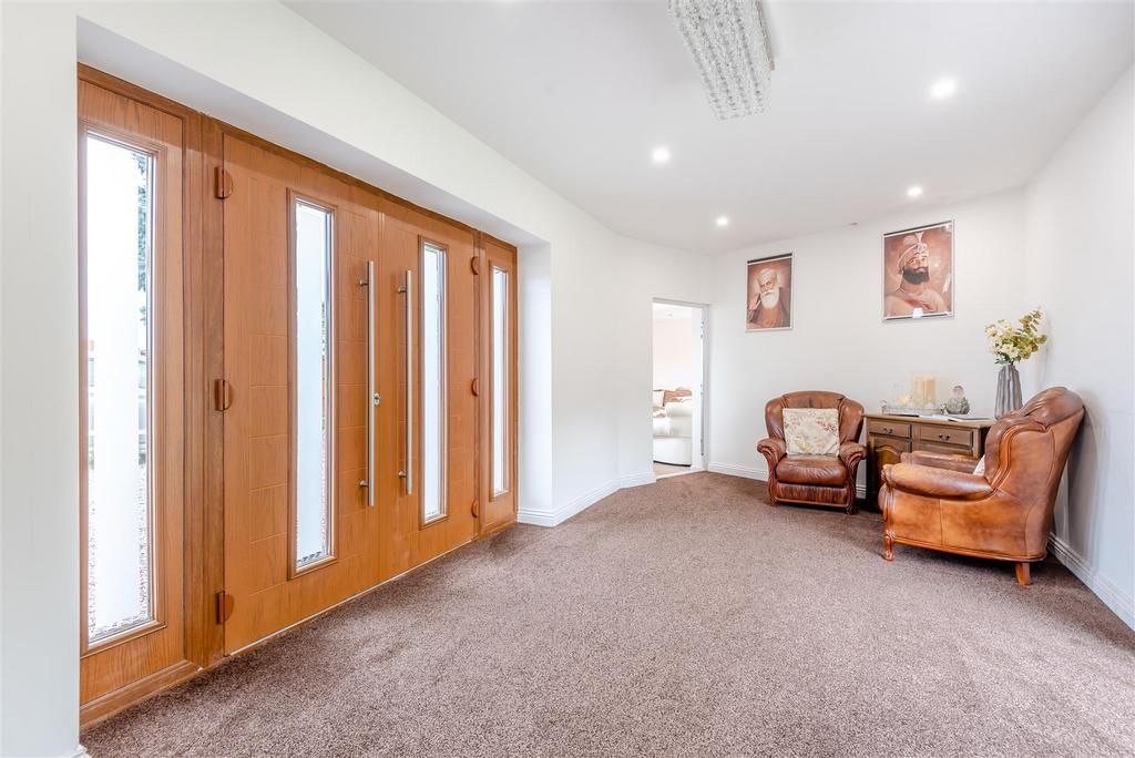 8619498-interior14.jpg