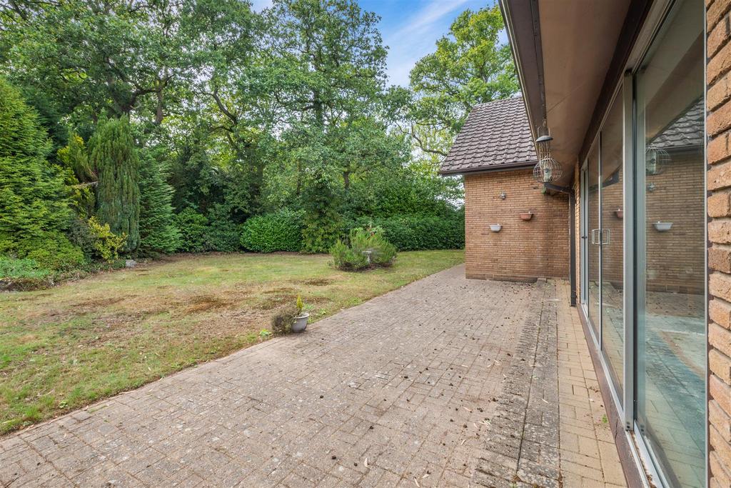 8659041-exterior05.jpg