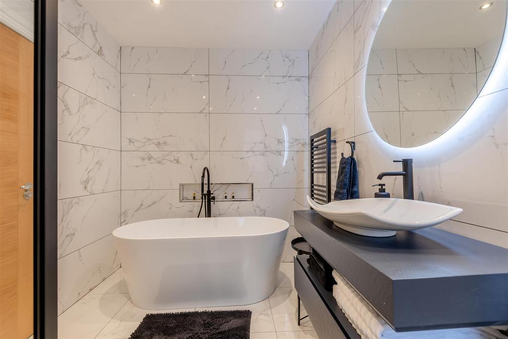 8633627-interior39.jpg