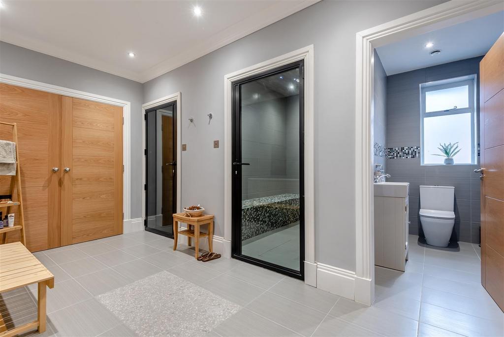 8633627-interior41.jpg