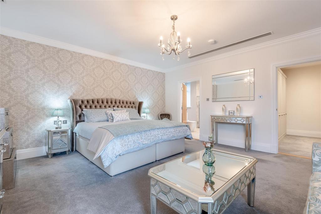 8633627-interior52.jpg